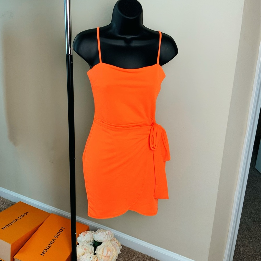 NWT tangerine mini dress with faux skirt wrap